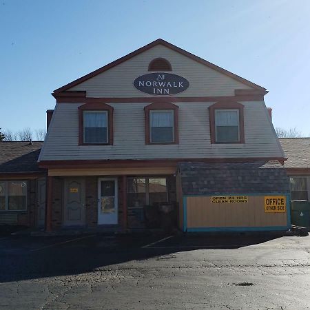Norwalk Inn Extérieur photo