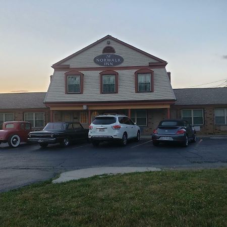 Norwalk Inn Extérieur photo